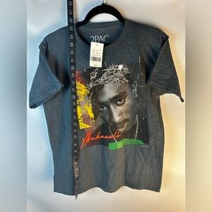 2 PAC Graphic T Shirt Women’s Size Large (TUPAC Makaveli Baby Tee)